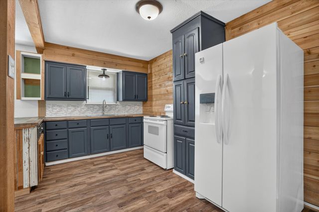 186 Garnet Road, Springtown, TX 76082