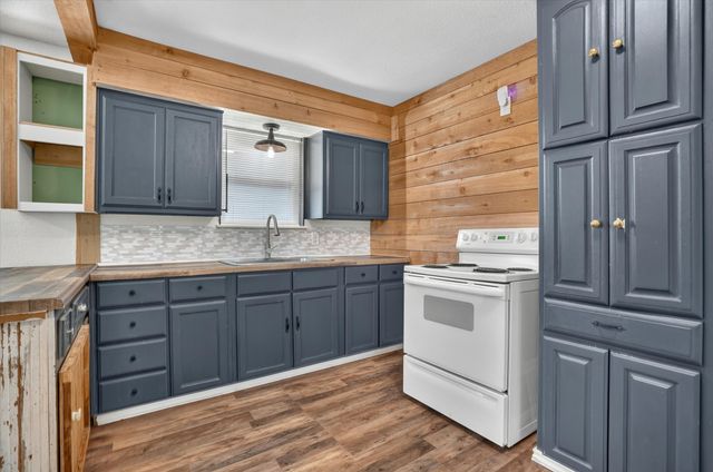 186 Garnet Road, Springtown, TX 76082