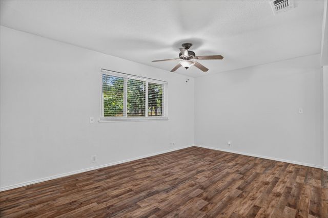 186 Garnet Road, Springtown, TX 76082
