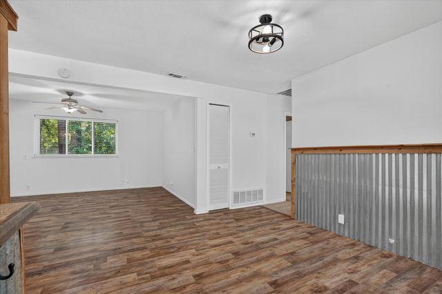 186 Garnet Road, Springtown, TX 76082