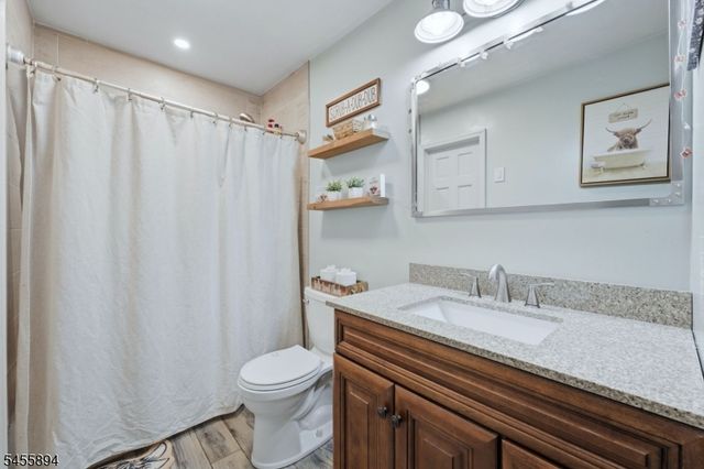 57 Belton St, Byram Twp., NJ 07874