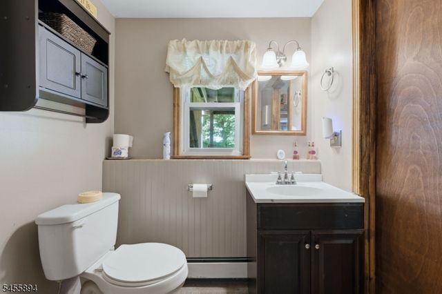57 Belton St, Byram Twp., NJ 07874