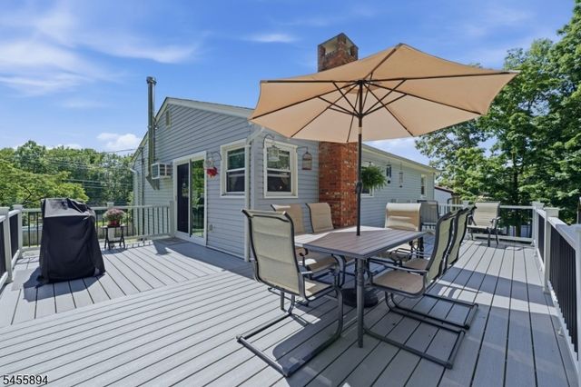 57 Belton St, Byram Twp., NJ 07874