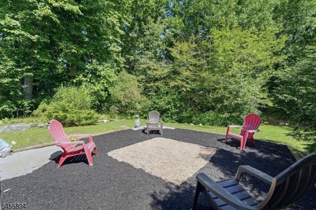 57 Belton St, Byram Twp., NJ 07874