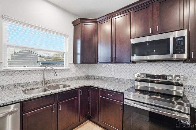 3008 Doe Drive, Franklin Twp, OH 45005
