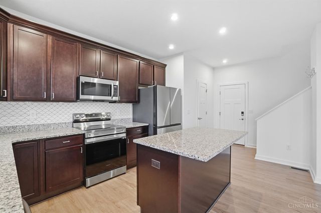 3008 Doe Drive, Franklin Twp, OH 45005