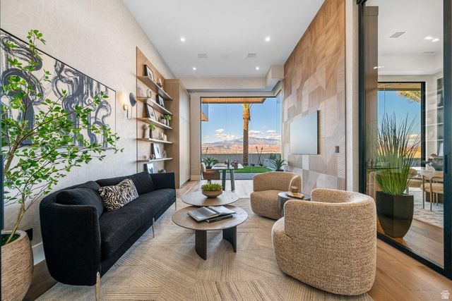 2867 E GRANITE WAY, St. George, UT 84790