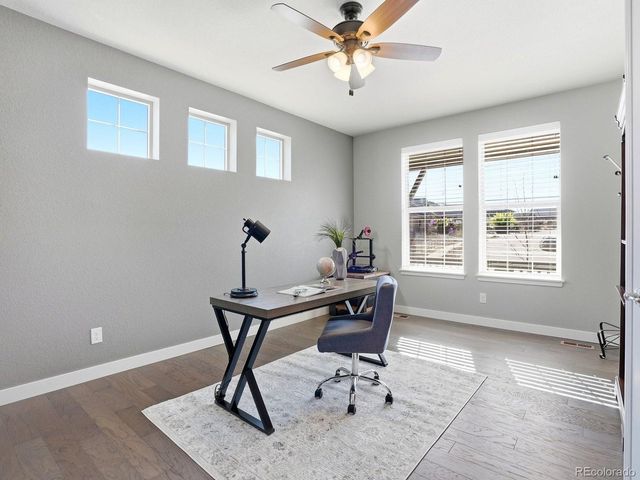 8275 Arapahoe Peak St, Littleton, CO 80125