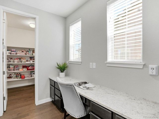 8275 Arapahoe Peak St, Littleton, CO 80125