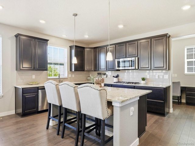 8275 Arapahoe Peak St, Littleton, CO 80125