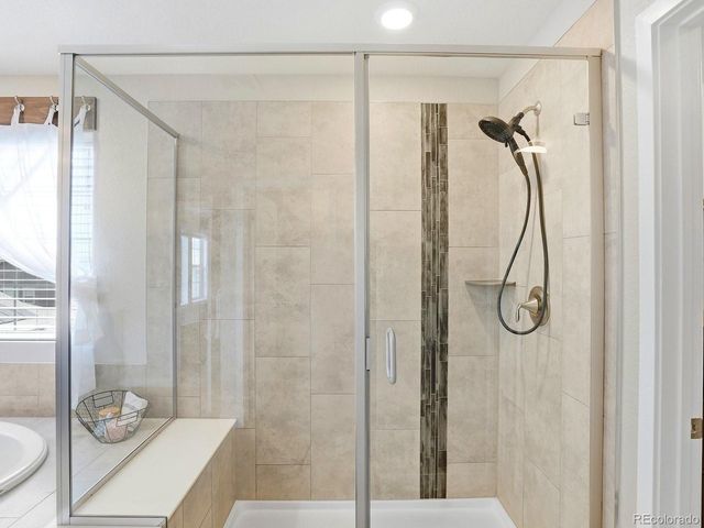 8275 Arapahoe Peak St, Littleton, CO 80125