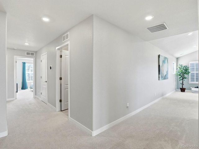 8275 Arapahoe Peak St, Littleton, CO 80125