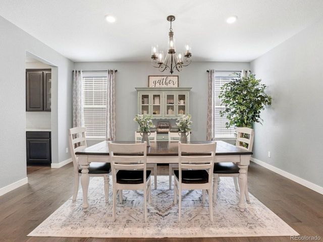 8275 Arapahoe Peak St, Littleton, CO 80125