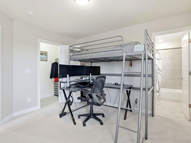 8275 Arapahoe Peak St, Littleton, CO 80125