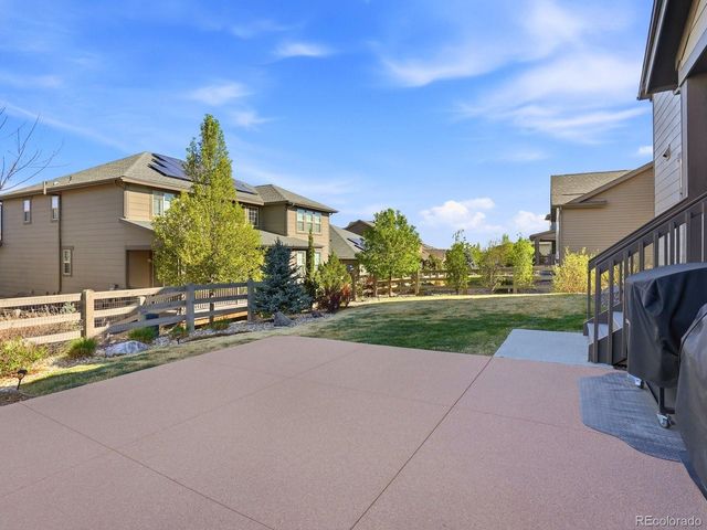 8275 Arapahoe Peak St, Littleton, CO 80125