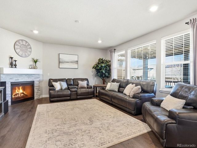 8275 Arapahoe Peak St, Littleton, CO 80125