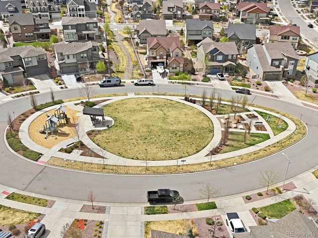 8275 Arapahoe Peak St, Littleton, CO 80125