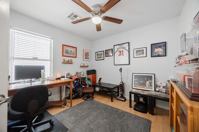 15614 N 34th Street, Phoenix, AZ 85032