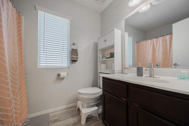 15614 N 34th Street, Phoenix, AZ 85032