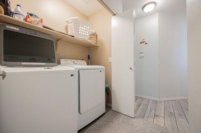 15614 N 34th Street, Phoenix, AZ 85032