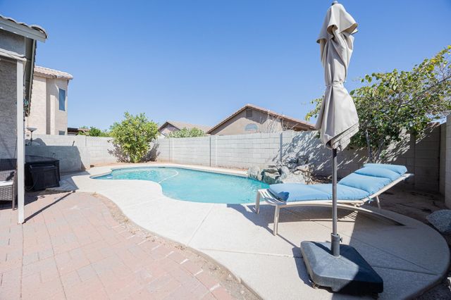15614 N 34th Street, Phoenix, AZ 85032