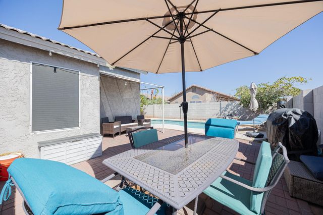 15614 N 34th Street, Phoenix, AZ 85032