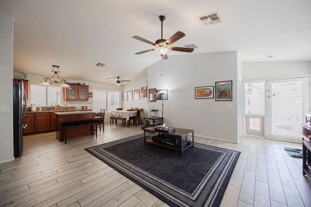 15614 N 34th Street, Phoenix, AZ 85032