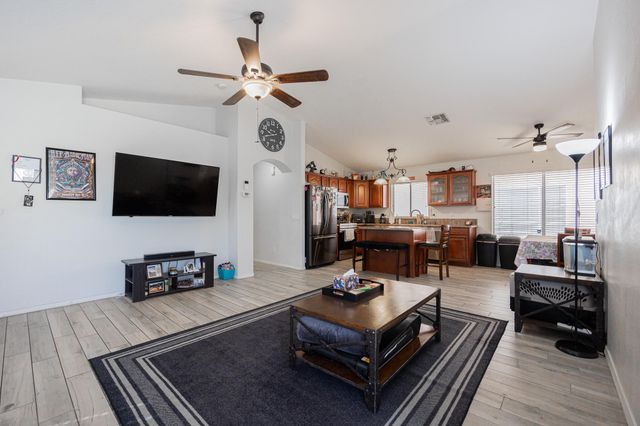 15614 N 34th Street, Phoenix, AZ 85032