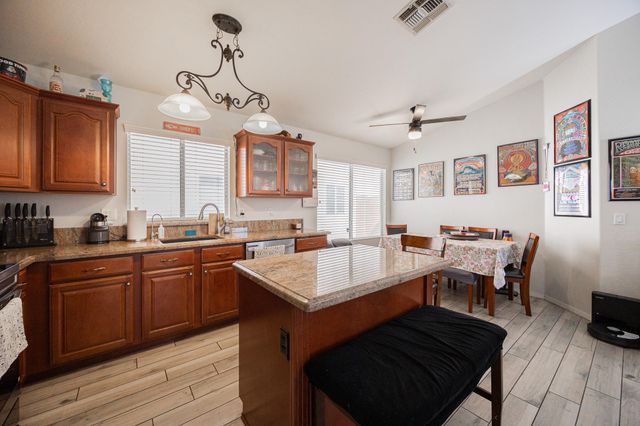 15614 N 34th Street, Phoenix, AZ 85032