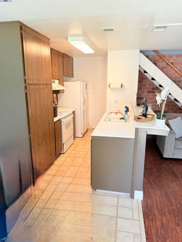 2155 Eric Ct 3, Union City, CA 94587
