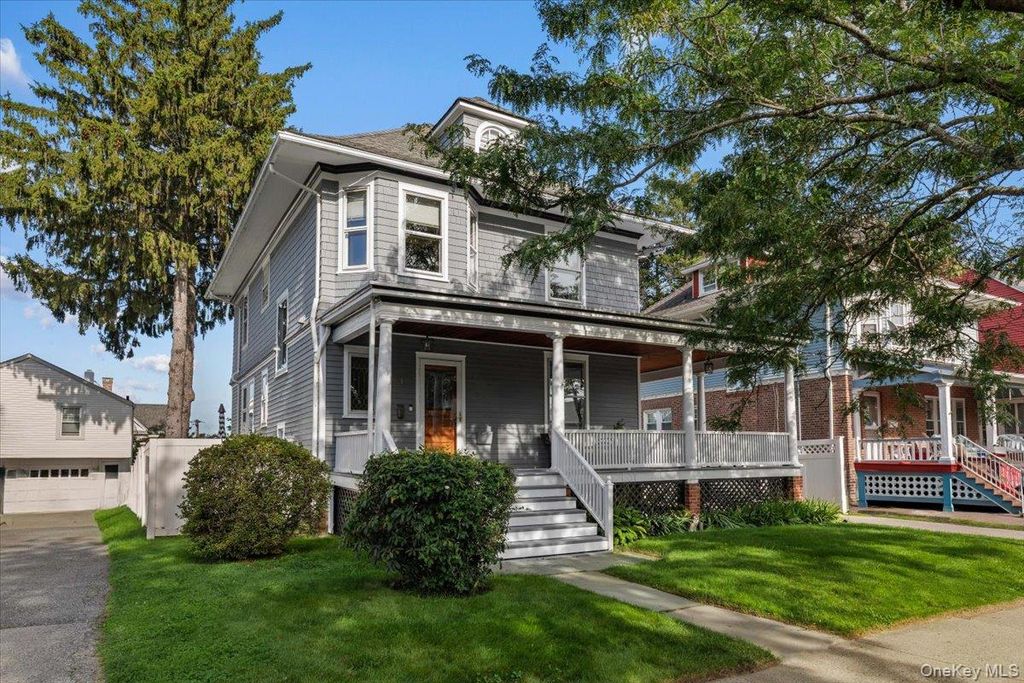 21 Park Avenue, Port Chester, NY 10573 — photo 2