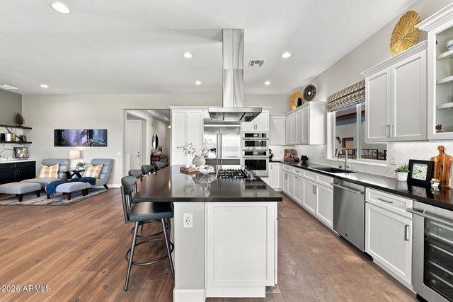 332 E BRACCIANO Avenue, San Tan Valley, AZ 85140