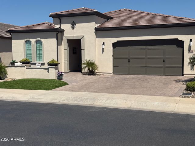 332 E BRACCIANO Avenue, San Tan Valley, AZ 85140