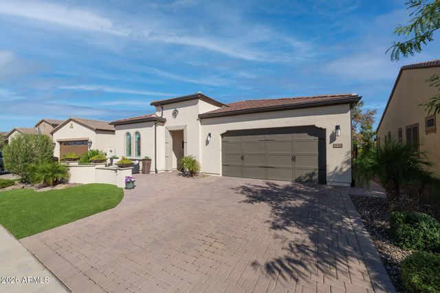 332 E BRACCIANO Avenue, San Tan Valley, AZ 85140