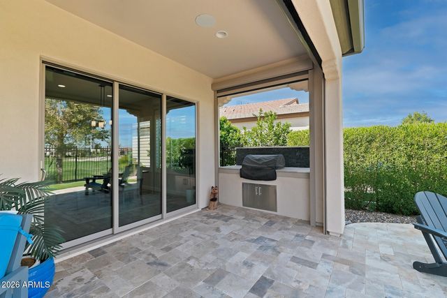 332 E BRACCIANO Avenue, San Tan Valley, AZ 85140