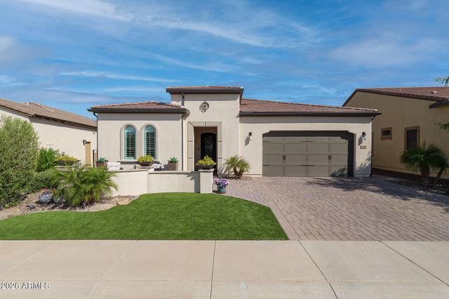 332 E BRACCIANO Avenue, San Tan Valley, AZ 85140