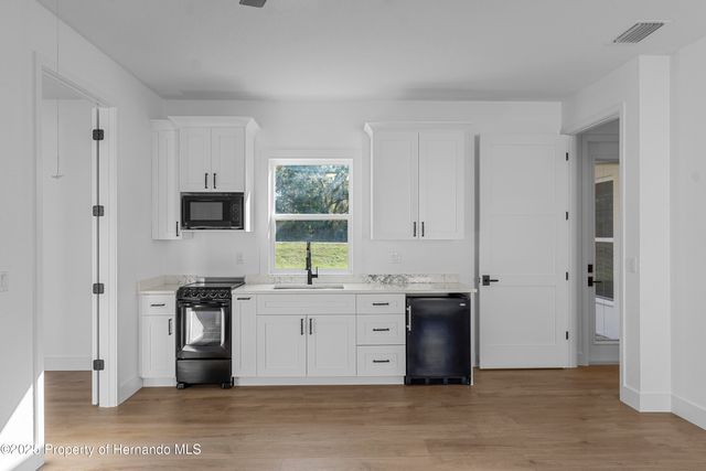 8090 Nordica Road, Brooksville, FL 34613