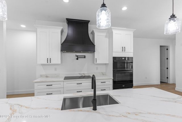 8090 Nordica Road, Brooksville, FL 34613