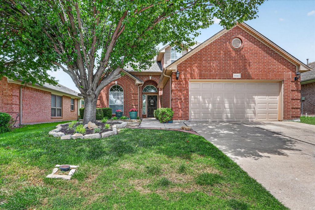 8849 Trace Ridge Parkway, Fort Worth, TX 76244