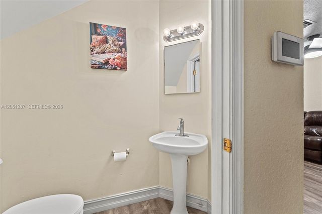 4044 Eastridge Cir, Deerfield Beach, FL 33064