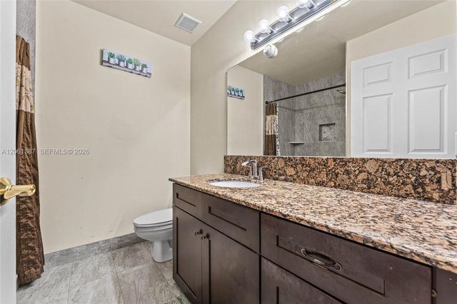 4044 Eastridge Cir, Deerfield Beach, FL 33064