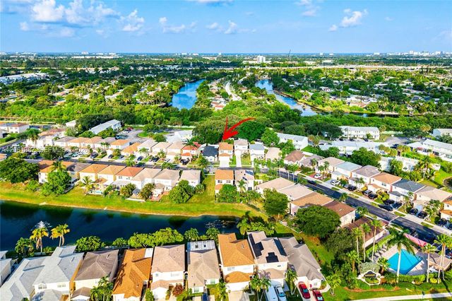 4044 Eastridge Cir, Deerfield Beach, FL 33064