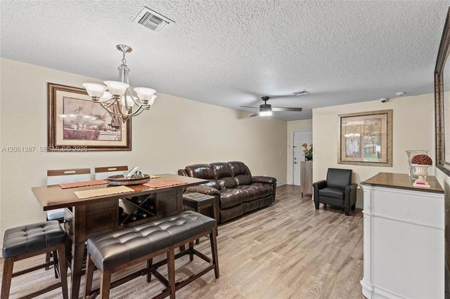 4044 Eastridge Cir, Deerfield Beach, FL 33064