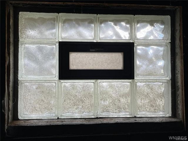 54 Sandrock Road, Buffalo, NY 14207