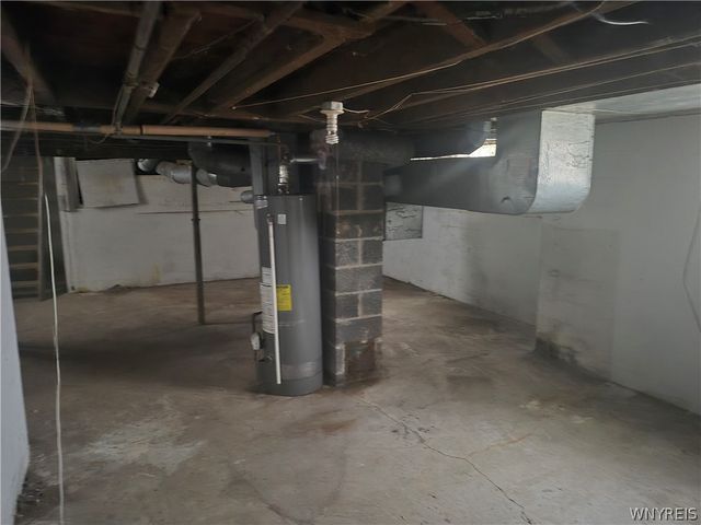 54 Sandrock Road, Buffalo, NY 14207