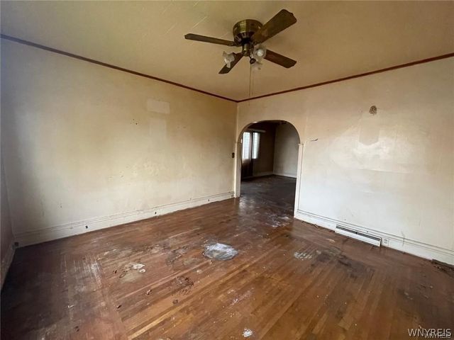 54 Sandrock Road, Buffalo, NY 14207