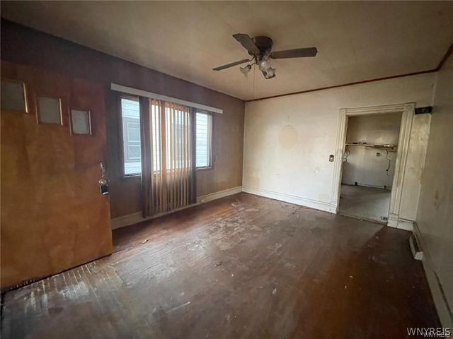 54 Sandrock Road, Buffalo, NY 14207