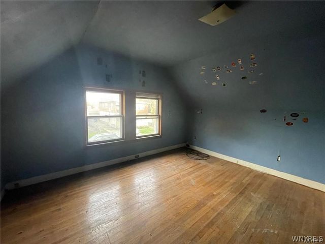 54 Sandrock Road, Buffalo, NY 14207