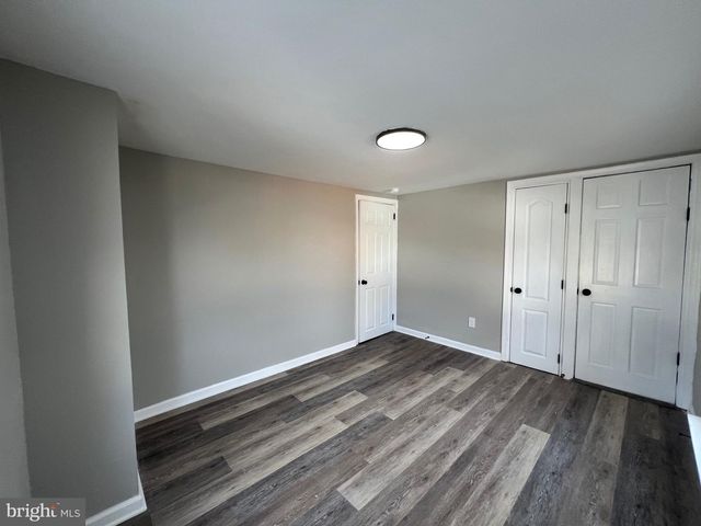 119 RAILROAD AVE, Swedesboro, NJ 08085