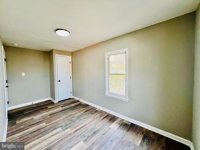 119 RAILROAD AVE, Swedesboro, NJ 08085